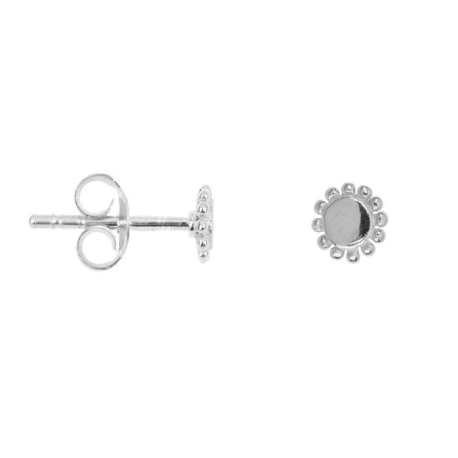 Materiaal Betty Bogaers | Dotted Round Charm Stud Earring